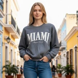 Hollister | Miami Florida Crewneck Sweatshirt | Gray | Size L